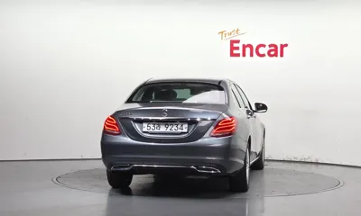 Mercedes-Benz C-Class 2017, 220320 км, за 11500000 KRW
