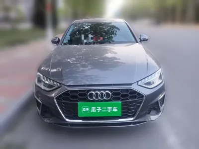 Audi A4L 2020, 92500 км, за 135082.45 CNY