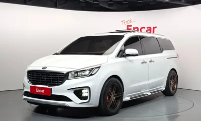 Kia Canival · 2019 год