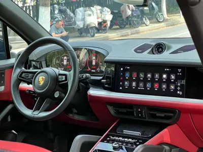 Porsche Cayenne 2024, 15000 км, за 668000 CNY - фото 23