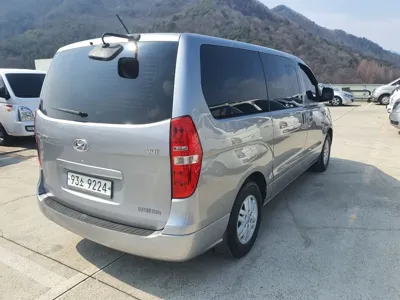 Hyundai Starex 2017, 72020 км, за 12300000 KRW