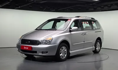 Kia Canival · 2011 год