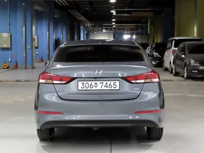 Hyundai Avante 2017, 97222 км, за 8600000 KRW - фото 3