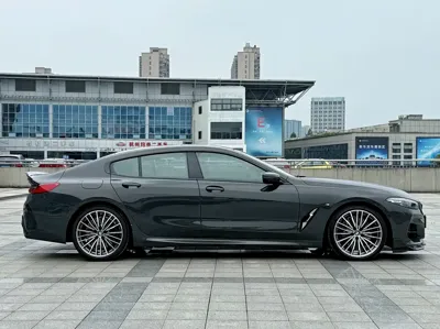 BMW 8 Series 2021, 81000 км, за 395000 CNY