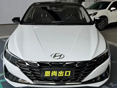 Hyundai Elantra 2022, 30000 км, за 88800 CNY