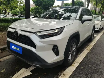 Toyota RAV4 · 2024 год
