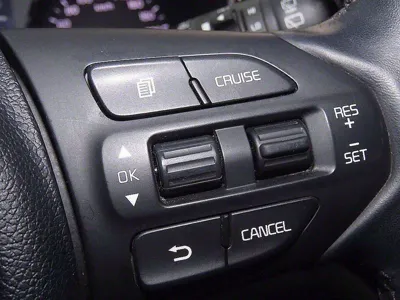 Kia Canival 2017, 182536 км, за 9500000 KRW - фото 17