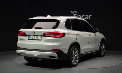 BMW X5 2021, 61696 км, за 58500000 KRW