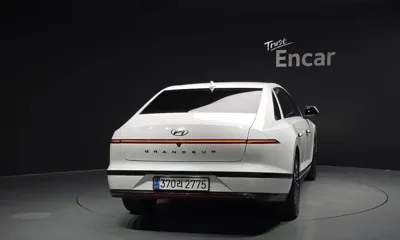 Hyundai Grandeur 2025, 10806 км, за 40800000 KRW