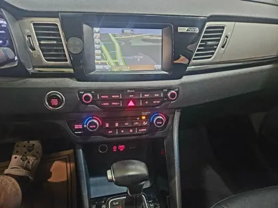 Kia Niro 2018, 103850 км, за 12800000 KRW - фото 11
