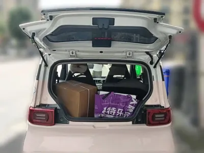 Wuling MINIEV 2023, 27799 км, за 21900 CNY - фото 10