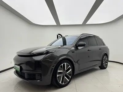 Li Auto Li L8 · 2024 год