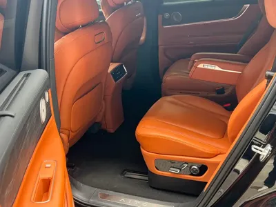 AITO 问界 AITO M9 2024, 30000 км, за 329799 CNY