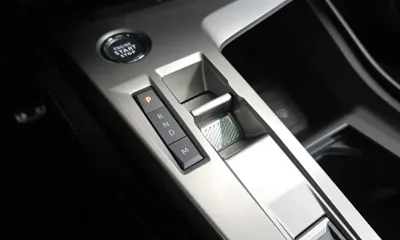 Peugeot 408 2025, 1677 км, за 35490000 KRW - фото 9