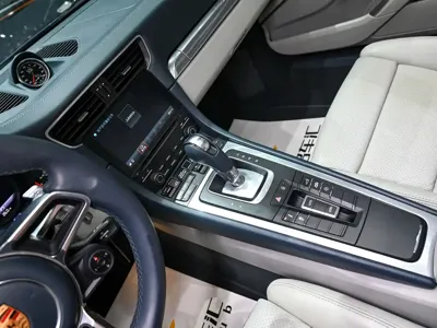 Porsche 911 2018, 64000 км, за 728000 CNY - фото 15