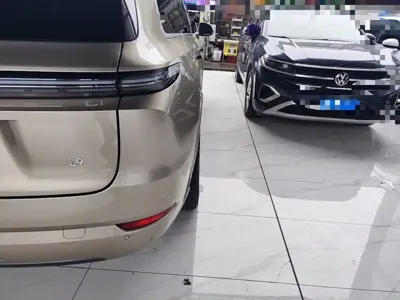 Li Auto Li L9 2022, 62100 км, за 230799 CNY - фото 8