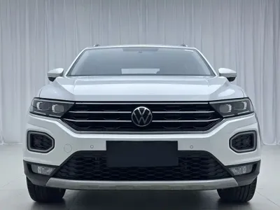 Volkswagen T-Roc 2023, 27000 км, за 119800 CNY