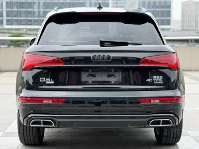 Audi Q5L 2022, 83000 км, за 159800 CNY