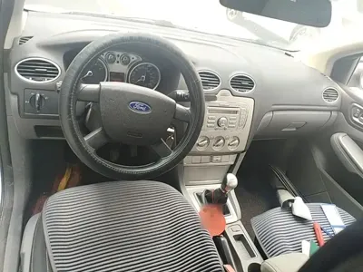 Ford Focus 2014, 124800 км, за 9300 CNY - фото 10