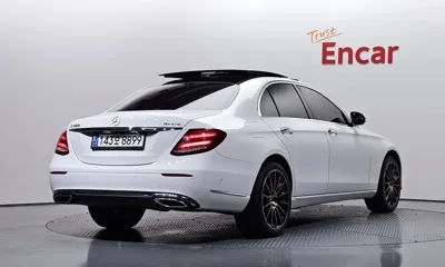 Mercedes-Benz E-Class 2017, 157186 км, за 18500000 KRW
