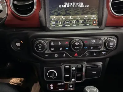 Jeep Wrangler 2018, 131873 км, за 29790000 KRW - фото 12