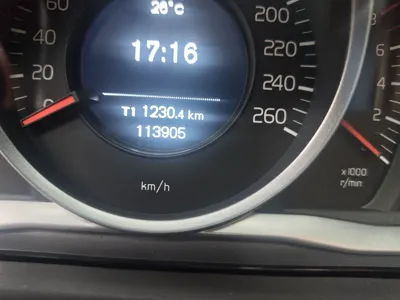Volvo S60 2019, 113900 км, за 76984.66 CNY - фото 9