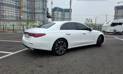 Mercedes-Benz E-Class 2025, 9000 км, за 82580000 KRW