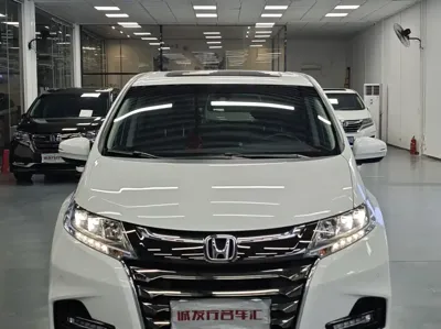 Honda Odyssey 2021, 60000 км, за 146000 CNY