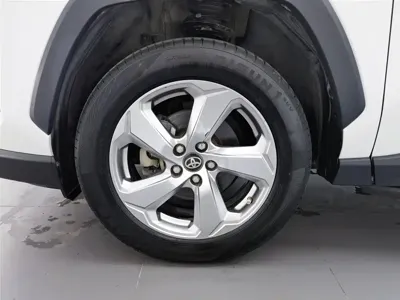 Toyota RAV4 2021, 77300 км, за 86900 CNY - фото 17