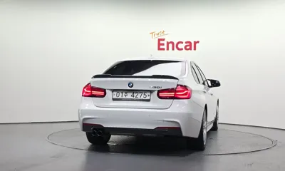 BMW 3-Series 2018, 102685 км, за 18900000 KRW