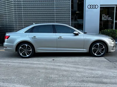 Audi A4L 2019, 43000 км, за 92800 CNY