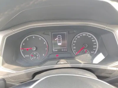 Volkswagen T-Roc 2018, 92000 км, за 60846.99 CNY - фото 10