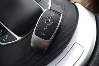 Mercedes-Benz C-Class 2019, 114900 км, за 132599.05 CNY - фото 23