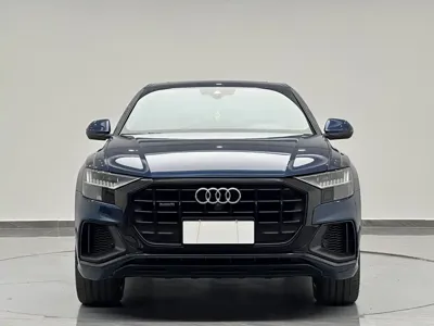 Audi Q8 2022, 70000 км, за 355000 CNY