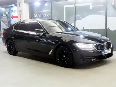 BMW 5-Series · 2023 год