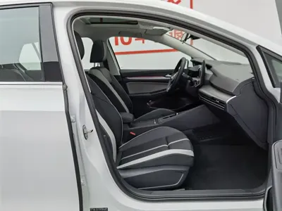 Volkswagen Golf 2025, 3200 км, за 99800 CNY - фото 23