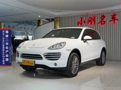 Porsche Cayenne · 2015 год