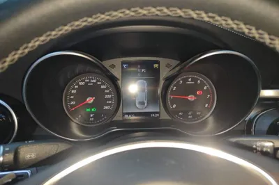 Mercedes-Benz C-Class 2017, 62400 км, за 94083.89 CNY - фото 11