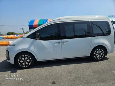 Hyundai Staria · 2025 год