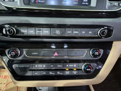 Kia Canival 2017, 226714 км, за 12900000 KRW - фото 12