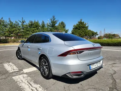 Hyundai Grandeur 2022, 320000 км, за 10990000 KRW - фото 2