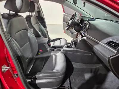Hyundai Avante 2019, 34898 км, за 12300000 KRW - фото 9