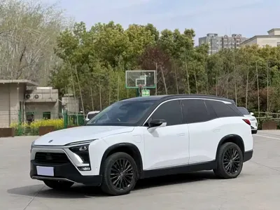 Nio ES8 · 2019 год