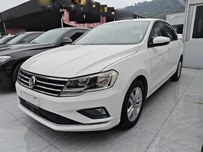 Volkswagen Jetta 2017, 128400 км, за 32300 CNY