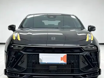 Lynk & Co 03 2024, 11000 км, за 75000 CNY