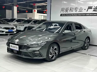 Hyundai Elantra · 2024 год