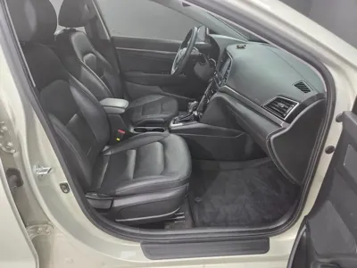 Hyundai Avante 2018, 138000 км, за 8600000 KRW - фото 8