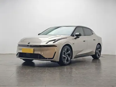 Lynk & Co 07 EM-P · 2024 год