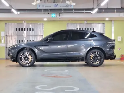Astonmartin DBX 2023, 6700 км, за 239000000 KRW