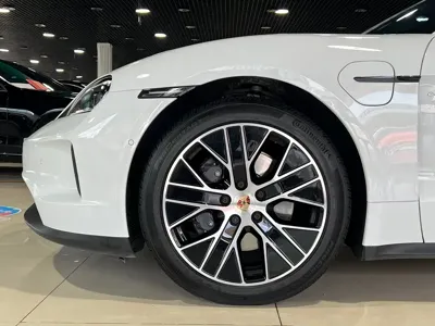 Porsche Taycan 2025, 14000 км, за 758000 CNY - фото 12